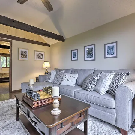 Private Guest House With Deck And Spectacular Views! Uncasville Extérieur photo