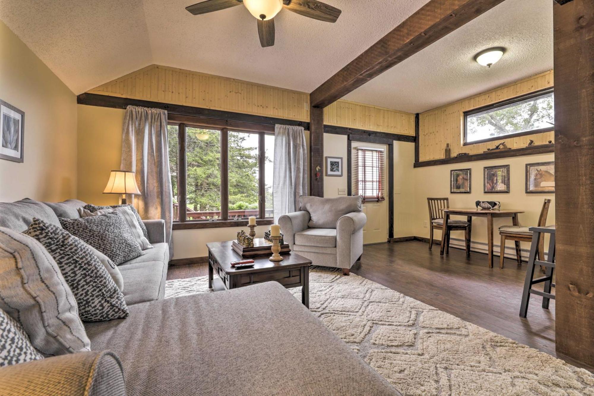 Private With Deck And Spectacular Views! Hébergement de vacances